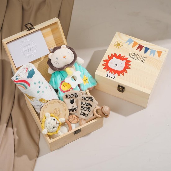 Luxe Houten Kraamcadeau Set voor Pasgeborenen, 8-delig met Knuffeldoek en Rammelaar van Bizzliss — afbeelding 4