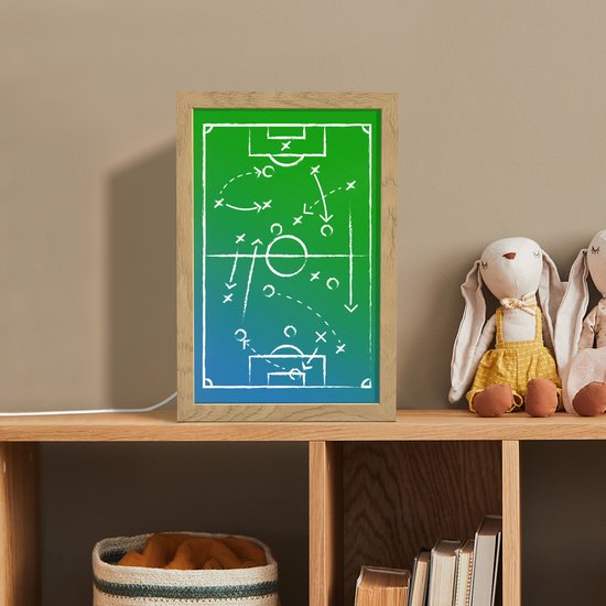 Nachtlampje 20x30 cm - Kinder lampje - Voetbal - Tactiek - Spel - Groen - Blauw - Tafellamp kinderkamer - Slaapkamer lamp - Bedlamp kinderen - Kinderlampje stopcontact - Wandlamp babykamer - Nachtlampjes van Merkloos — afbeelding 3