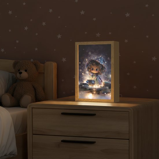 Nachtlampje 20x30 cm - Kinder lampje - Meisje - Toveren - Sterren - Paars - Tafellamp kinderkamer - Slaapkamer lamp - Bedlamp kinderen - Kinderlampje stopcontact - Wandlamp babykamer - Nachtlampjes van Merkloos — afbeelding 2