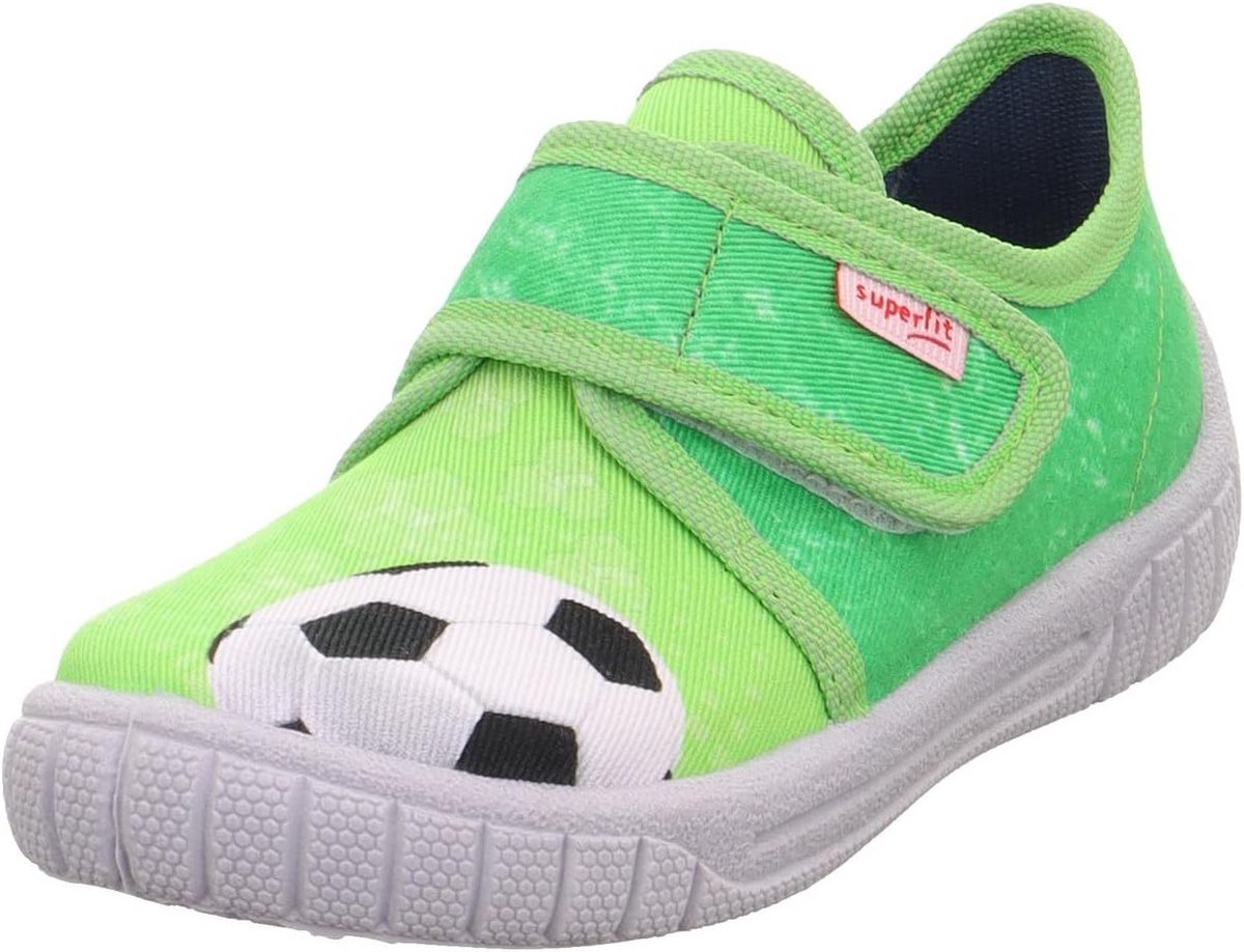 Comfortabele jongens pantoffels met voetbalschoenenprint
