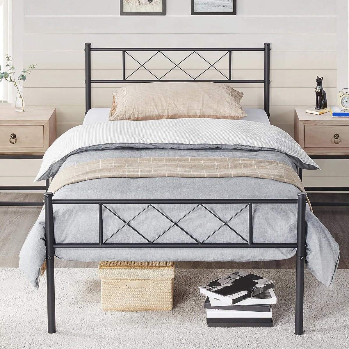 Modern metalen bedframe 90x190 cm – Stijlvol en praktisch voor slaapkamer en logeerkamer