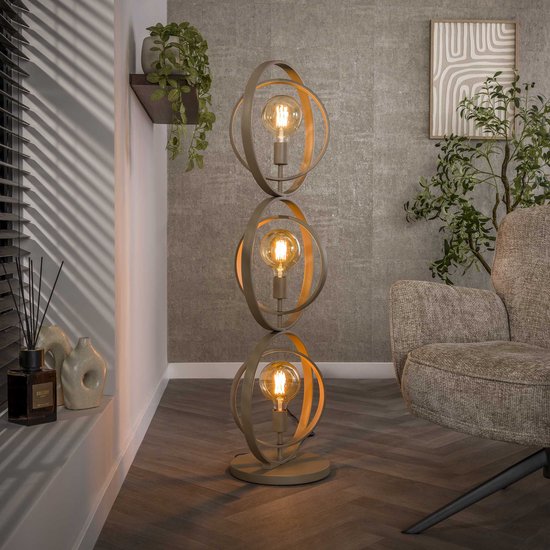PS-Collection Vloerlamp Turn Around - Metaal Beige 3-lichts - vloerlampen woonkamer, vloerlamp zwart, vloerlamp industrieel, vloer lamp, vloerlampen landelijk, staande lampen woonkamer, staande lampen, staande lamp industrieel