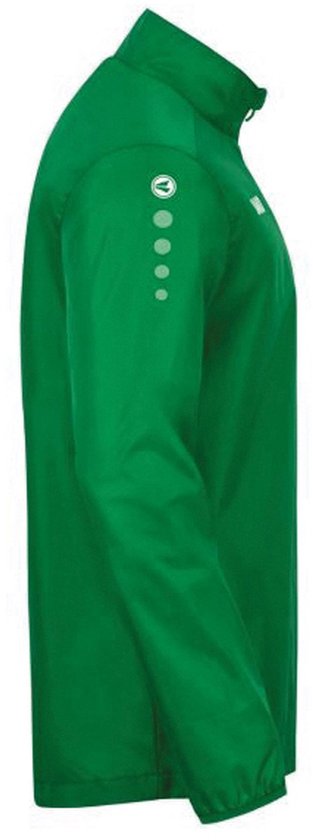 Zijaanzicht groene Jako regenjas met capuchon en witte stippen op de mouw.