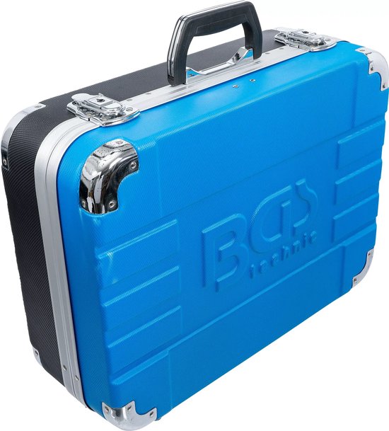 Boîte à outils fermée bleue de BGS avec logo en relief et accents noirs.