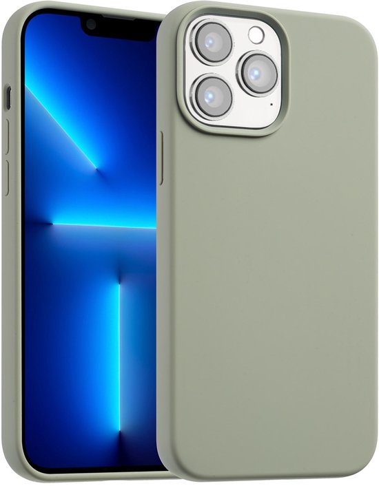 Coque de téléphone verte avec découpe pour appareil photo. Téléphone avec écran bleu visible.