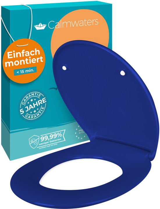 Donkerblauwe toiletbril naast de verpakking met "CalmWaters" logo en tekst.