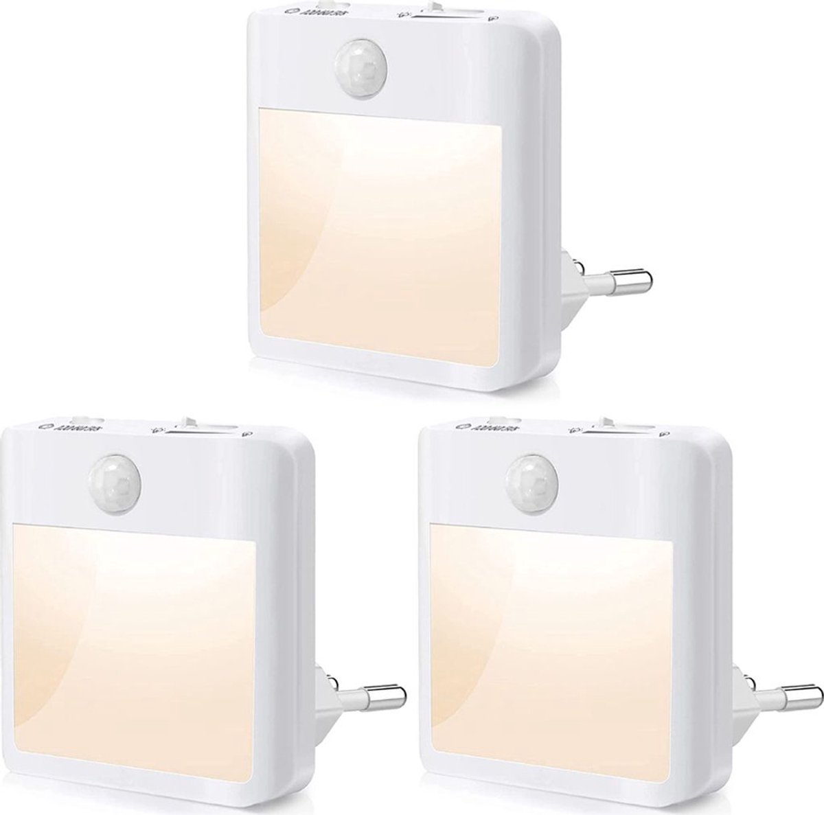 Drie dimbare LED-nachtlampjes met warm wit licht, bewegingsmelder en lichtsensor.