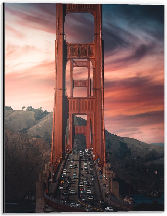 Dibond - Golden Gate Bridge met Auto's - California - Amerika - 30x40cm Foto op Aluminium (Wanddecoratie van metaal)