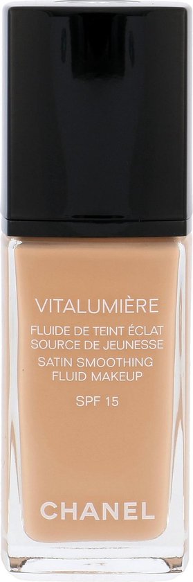 Chanel Paris Vitalumiere Saint Smoothing Fluid Makeup Foundation