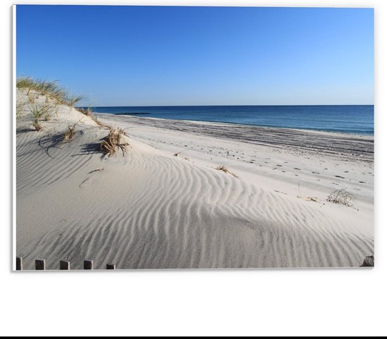 Forex - Wit strand aan de Blauwe Zee - 40x30cm Foto op Forex