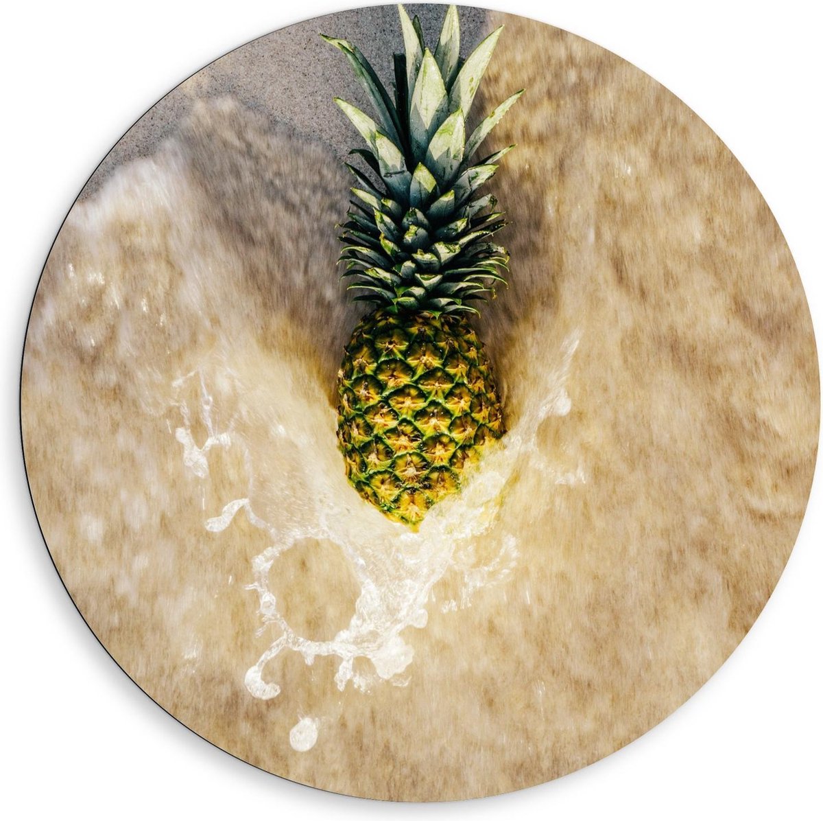 Dibond Wandcirkel - Ananas in Zand met Zeewater - 80x80cm Foto op Aluminium Wandcirkel (met ophangsysteem)