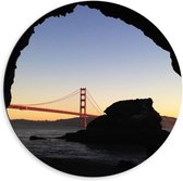 Dibond Wandcirkel - Golden Gate Bridge met Zonsondergang - 60x60cm Foto op Aluminium Wandcirkel (met ophangsysteem)