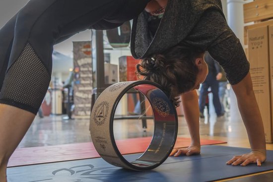Yoga Wiel voor Flexibiliteit en Kracht in Yoga en Training — afbeelding 3