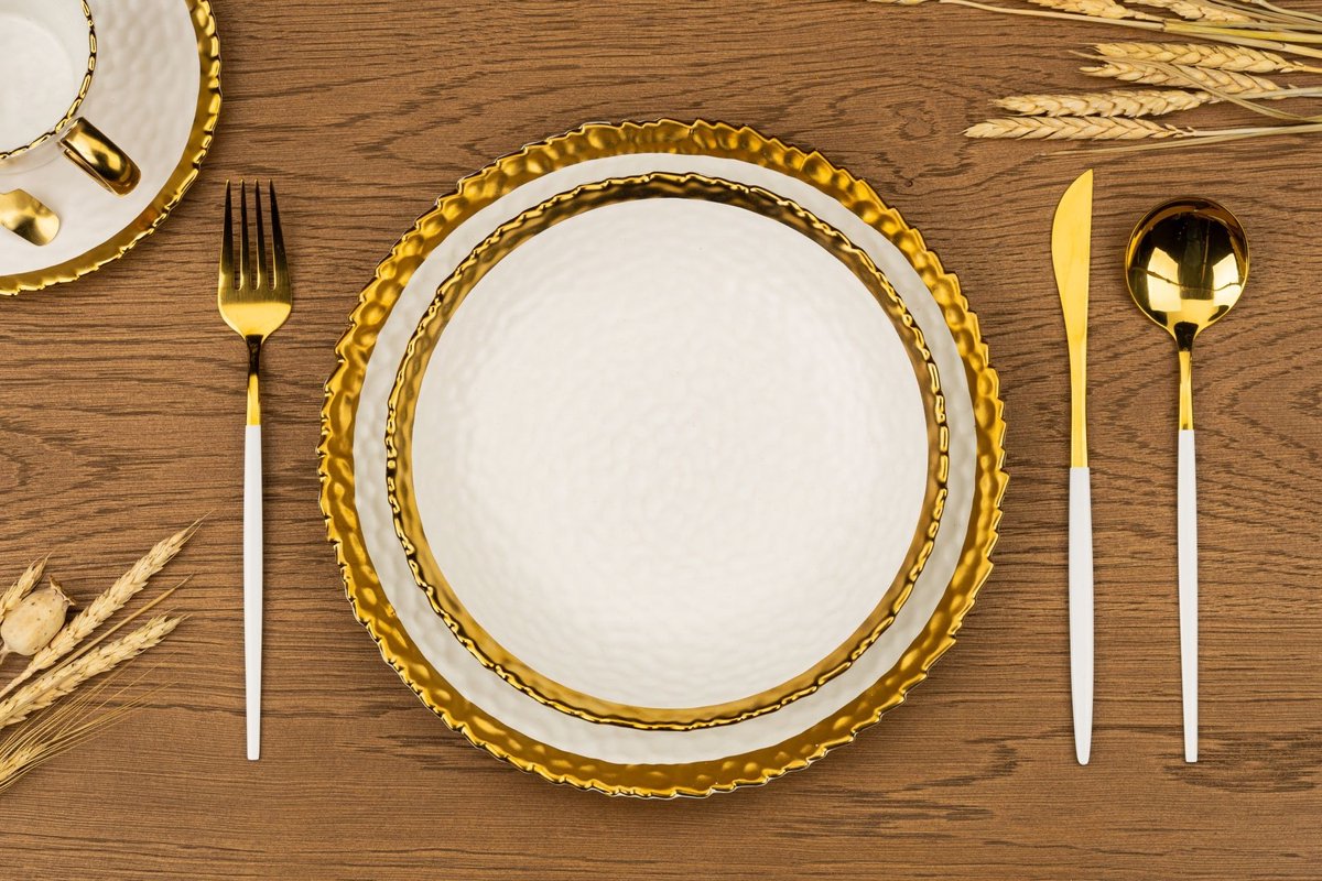 HowHomely KATI Collectie - Ceramic Tafelservies - 8 Delig - Wit en Goud