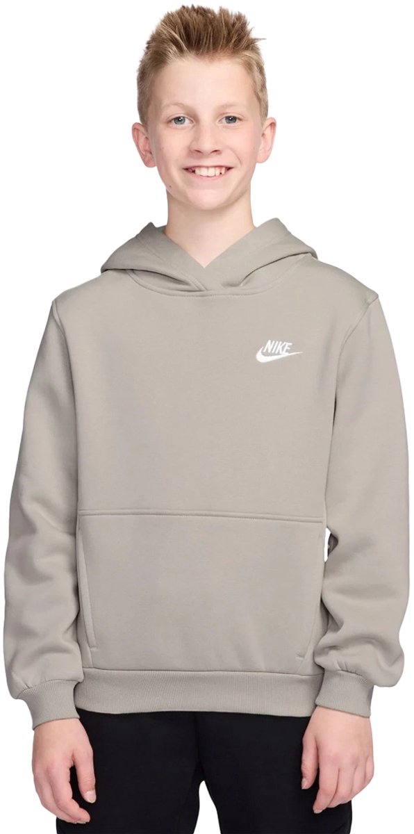 Nike k nsw club flc hdy lbr in de kleur ecru. Creme