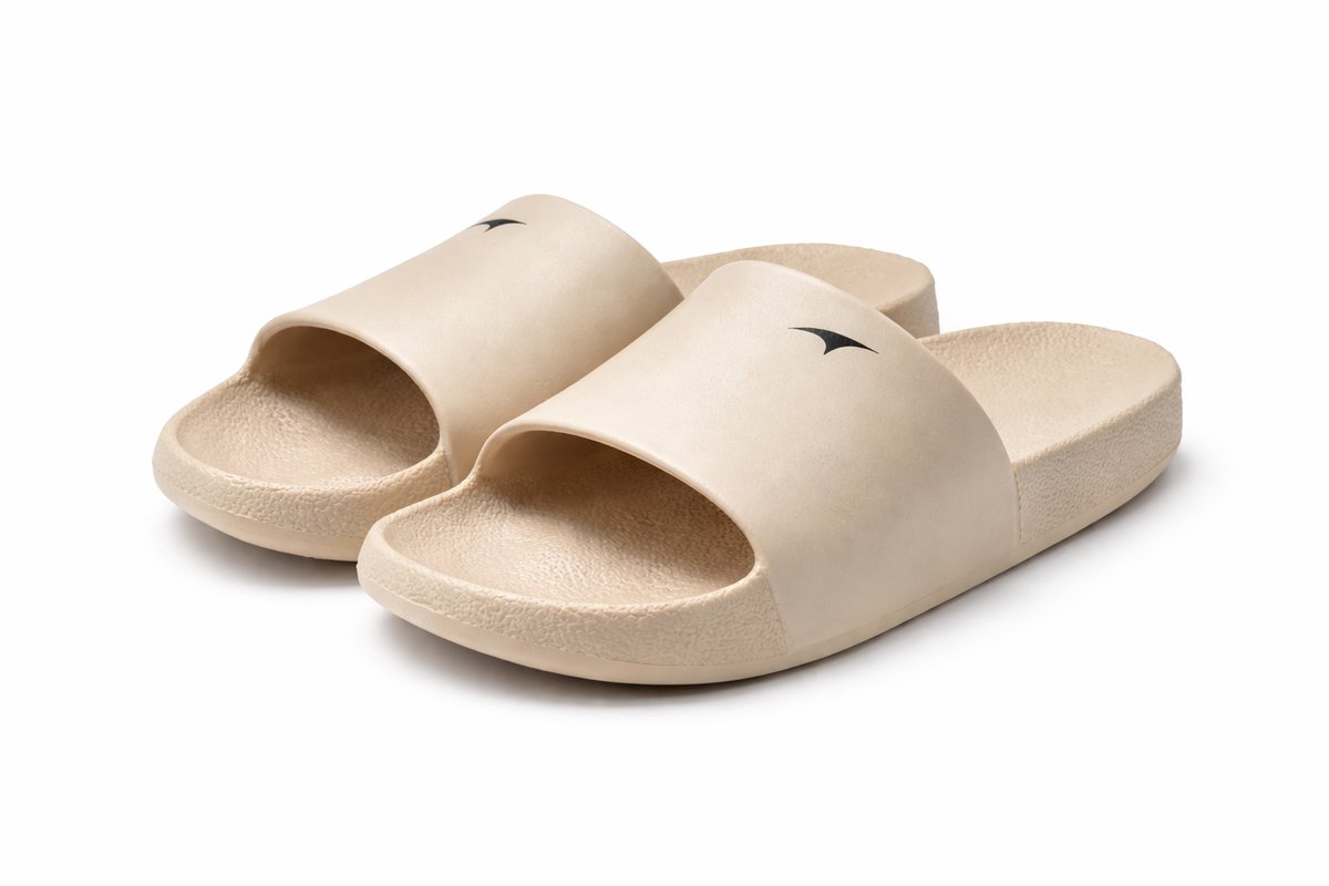 Badslippers Heren & Dames | Slippers Volwassenen Unisex | Comfort Slippers | Anti Slip & Waterbestendige Slippers | Strand Slippers | Zwembad Slippers | Lichtgewicht Slippers | Ergonomisch Voetbed | Sport Slippers | Beige | Maat 36