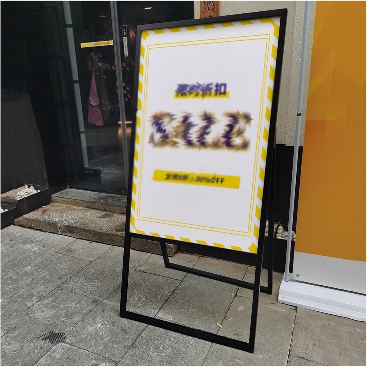Poster Display Stand - Berichtenbord - Buiten Reclame - Opvouwbaar Ontwerp - 116 cm Hoog - Zwart