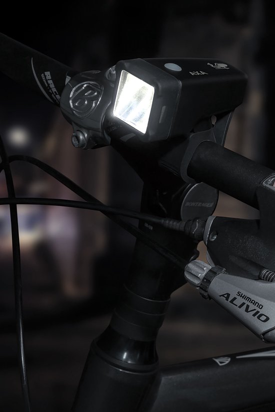 AXA Niteline T4R Fietsverlichting Set - LED Voorlicht & Achterlicht - USB Oplaadbaar - 2.000 m Zichtbaarheid Voor - 450 m Achter - 4 Lichtstanden - 30 m Lichtbeeld — afbeelding 4