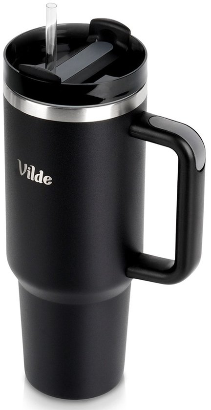 Zwarte Vilde reismok met handvat en rietje, staand op een witte ondergrond.