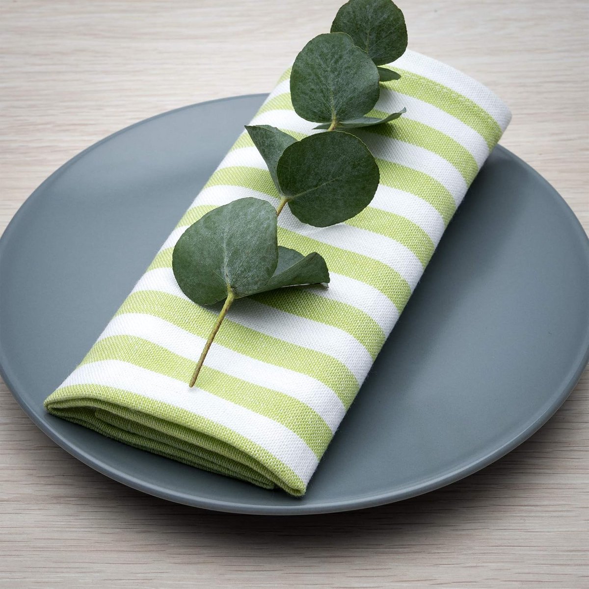Stoffen servetten 4 stuks lichtgroen/wit gestreept 45 x 45 cm 100% katoen