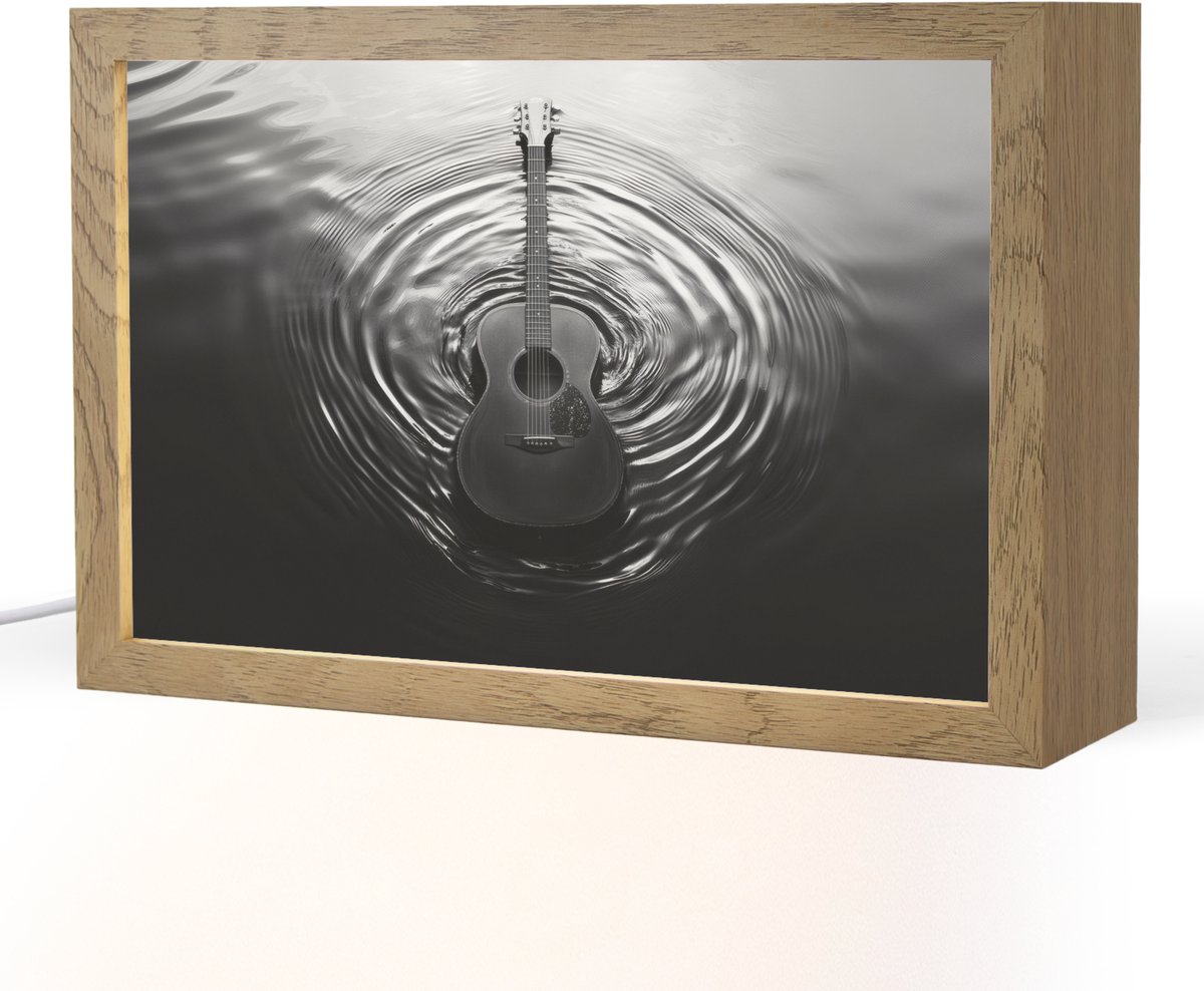 Tafellamp 30x20 cm - LED lamp - Gitaar - Hout - Water - Decoratieve tafellampen - Dimbaar - Tafellampje slaapkamer - Woonkamer binnen