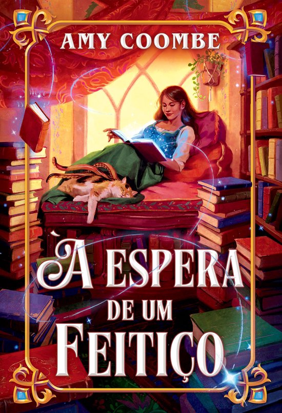 Boekomslag met de titel 'À espera de um feitiço' van Amy Coombe. Een vrouw leest een boek, met een kat op haar schoot, omringd door boeken.