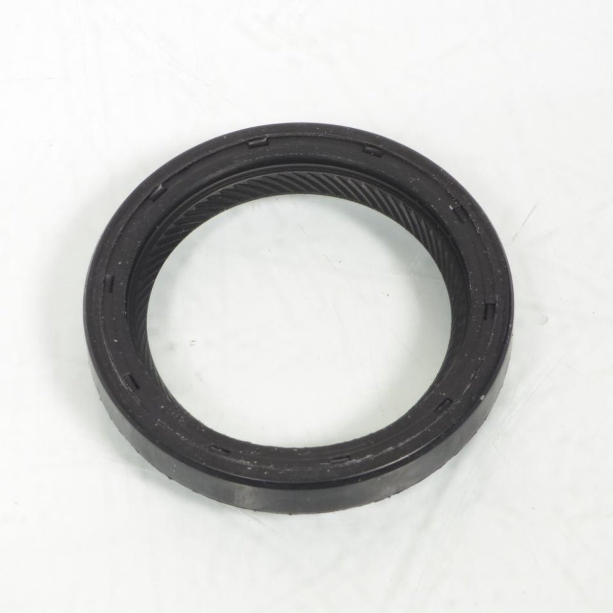 Roulement ou joint spi moteur origine pour scooter Gilera 125 Runner VX 2001-2003 82541R / 35x47x7/6.5mm Neuf