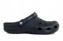 Crocs noir avec bride arrière.