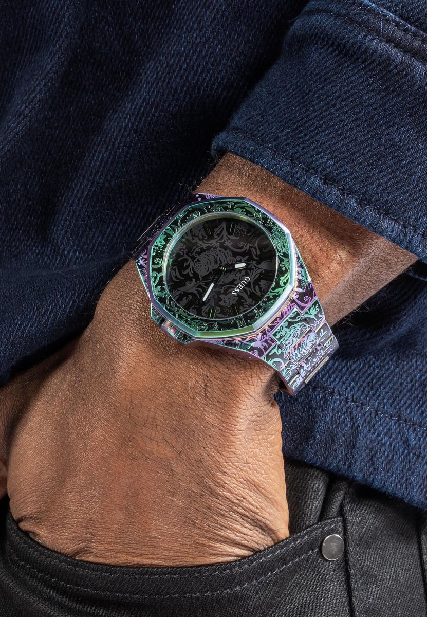 Guess Roar Kwarts Analoog Horloge Iriserend Kast: 100% Gerecycled Staal | Armband: 100% Roestvrij Staal 46 GW0700G3