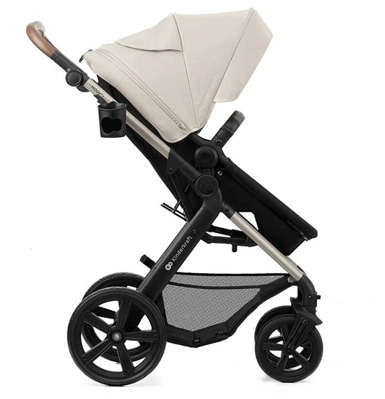 Grijze kinderwagen met beige kap en bruine handgrepen.
