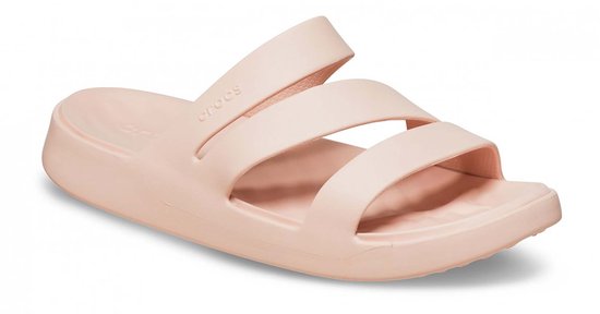 Roze Crocs sandaal met bandjes, zijaanzicht.