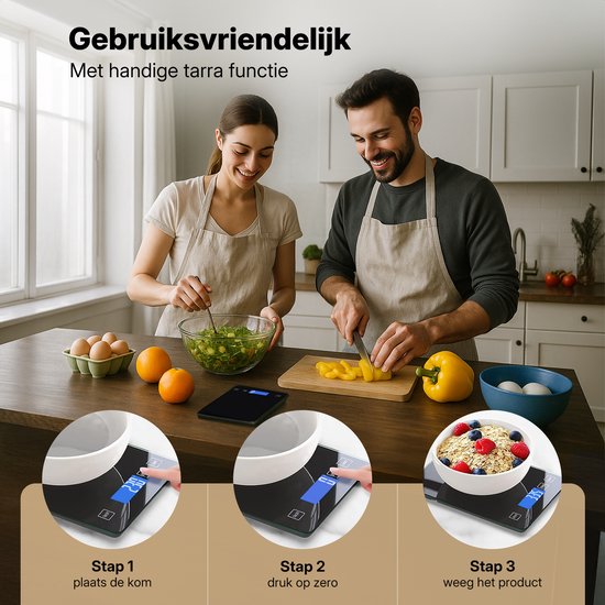 Couple utilisant une balance de cuisine numérique. Étapes : placer le bol, appuyer sur zéro, peser le produit.
