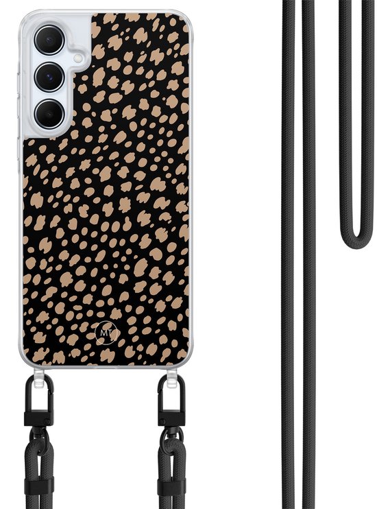 Coque transparente pour Samsung Galaxy A55 avec imprimé léopard noir et marron, avec cordon noir.