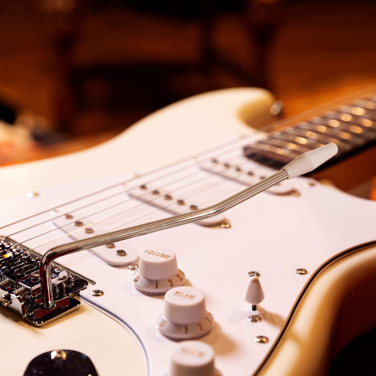 Elektrische gitaar met gitaar versterker - MAX Gigkit - 4/4 - Perfect voor beginners - incl. gitaar stemapparaat, gitaartas en plectrum - Wit thumbnail 3