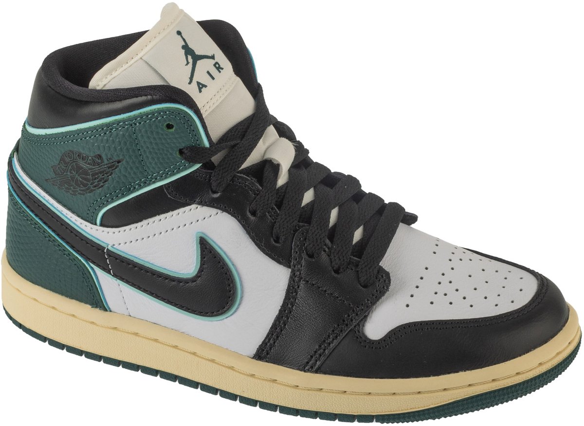Air Jordan 1 Mid SE, Vrouwen, Wit, Sneakers, maat: 40