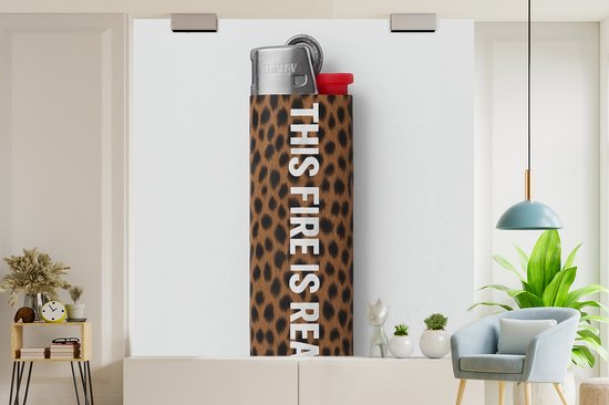 Behang - Fotobehang Aansteker - Quote - Panterprint - Breedte 220 cm x hoogte 220 cm