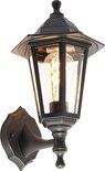 Zwarte klassieke wandlamp met glas, voor buiten. De lamp heeft een lampje met zichtbare gloeidraad.