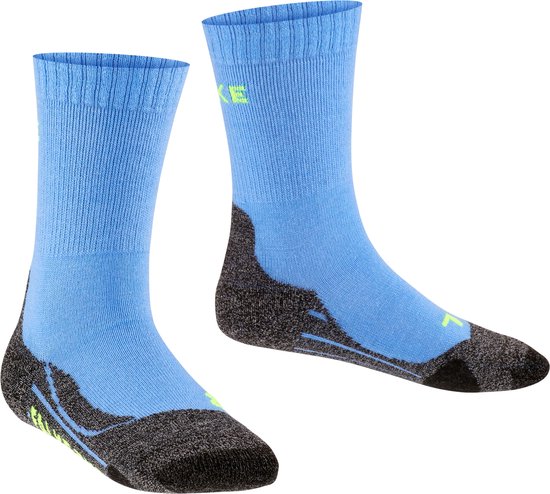 Blauwe sokken met zwarte en felgroene accenten, gebreid