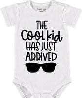 Baby Rompertje met tekst 'The cool kid has just arrived' | Korte mouw l | wit zwart | maat 62/68 | cadeau | Kraamcadeau | Kraamkado