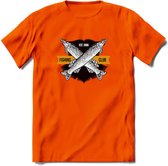 Fishing Club - Vissen T-Shirt | Grappig Verjaardag Vis Hobby Cadeau Shirt | Dames - Heren - Unisex | Tshirt Hengelsport Kleding Kado - Oranje - M