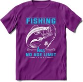 Fishing Has No Age Limit - Vissen T-Shirt | Blauw | Grappig Verjaardag Vis Hobby Cadeau Shirt | Dames - Heren - Unisex | Tshirt Hengelsport Kleding Kado - Paars - S
