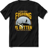 A Bad Day Fishing - Vissen T-Shirt | Geel | Grappig Verjaardag Vis Hobby Cadeau Shirt | Dames - Heren - Unisex | Tshirt Hengelsport Kleding Kado - Zwart - 3XL