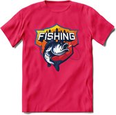 Fishing - Vissen T-Shirt | Grappig Verjaardag Vis Hobby Cadeau Shirt | Dames - Heren - Unisex | Tshirt Hengelsport Kleding Kado - Roze - XL