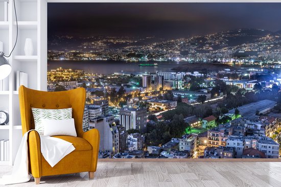 Papier peint vinyle - Photo de soirée de Beyrouth au Liban largeur 420 cm x hauteur 280 cm - Tirage photo sur papier peint (disponible en 7 tailles)