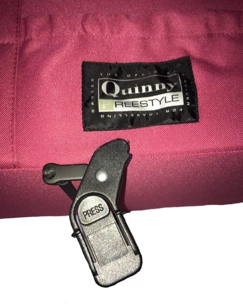 Quinny Freestyle Inklapbare Reiswieg - Pink thumbnail 5