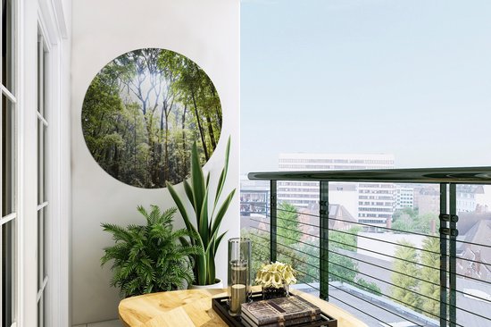 Tuincirkel De zon schijnt door een opening in het Regenwoud in Thailand - 60x60 cm - Ronde Tuinposter - Buiten