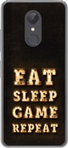 Geschikt voor Xiaomi Redmi 5 hoesje - Gaming - Games - Quotes - Spreuken - Eat sleep game repeat - Siliconen Telefoonhoesje