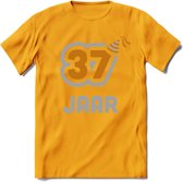 37 Jaar Feest T-Shirt | Goud - Zilver | Grappig Verjaardag Cadeau Shirt | Dames - Heren - Unisex | Tshirt Kleding Kado | - Geel - XL