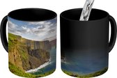 Magische Mok - Foto op Warmte Mok - Panorama van de kust van Ierland - 350 ML - Uitdeelcadeautjes