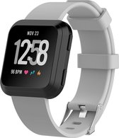 Siliconen Smartwatch bandje - Geschikt voor  Fitbit Versa / Versa 2 silicone band - grijs - Maat: S - Horlogeband / Polsband / Armband